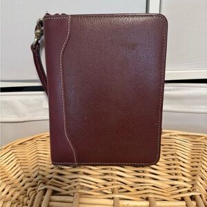 Franklin Covey Quest Burgundy planner book